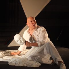 La Poesia vince il Potere nell’incantevole “Lunaria” di Vincenzo Consolo, in scena con Pietro Montandon